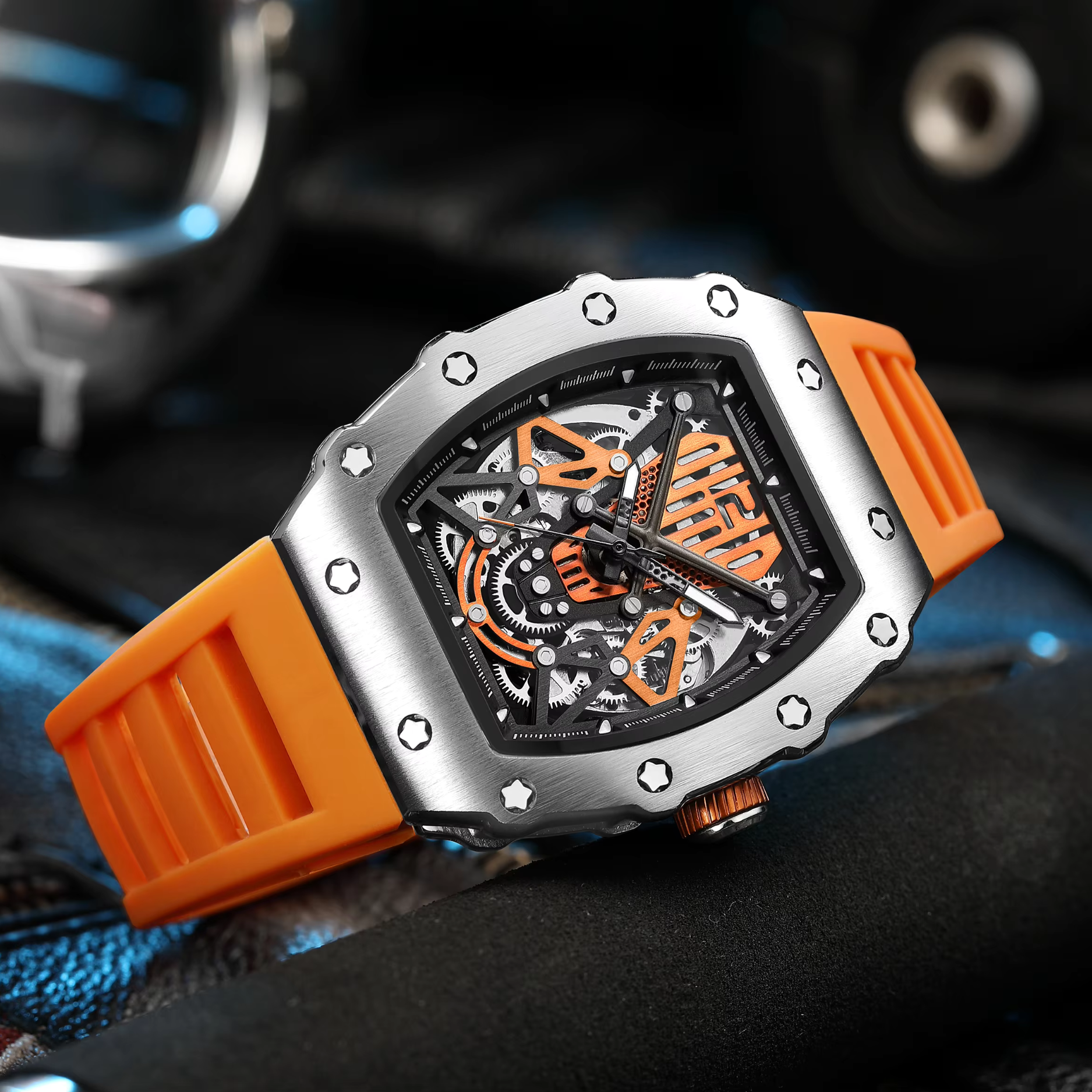 AXEL CHRONO: ORANGE